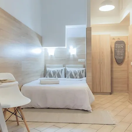 Smart біля оперного театру