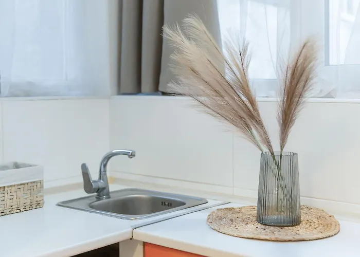 Smart біля оперного театру Leópolis